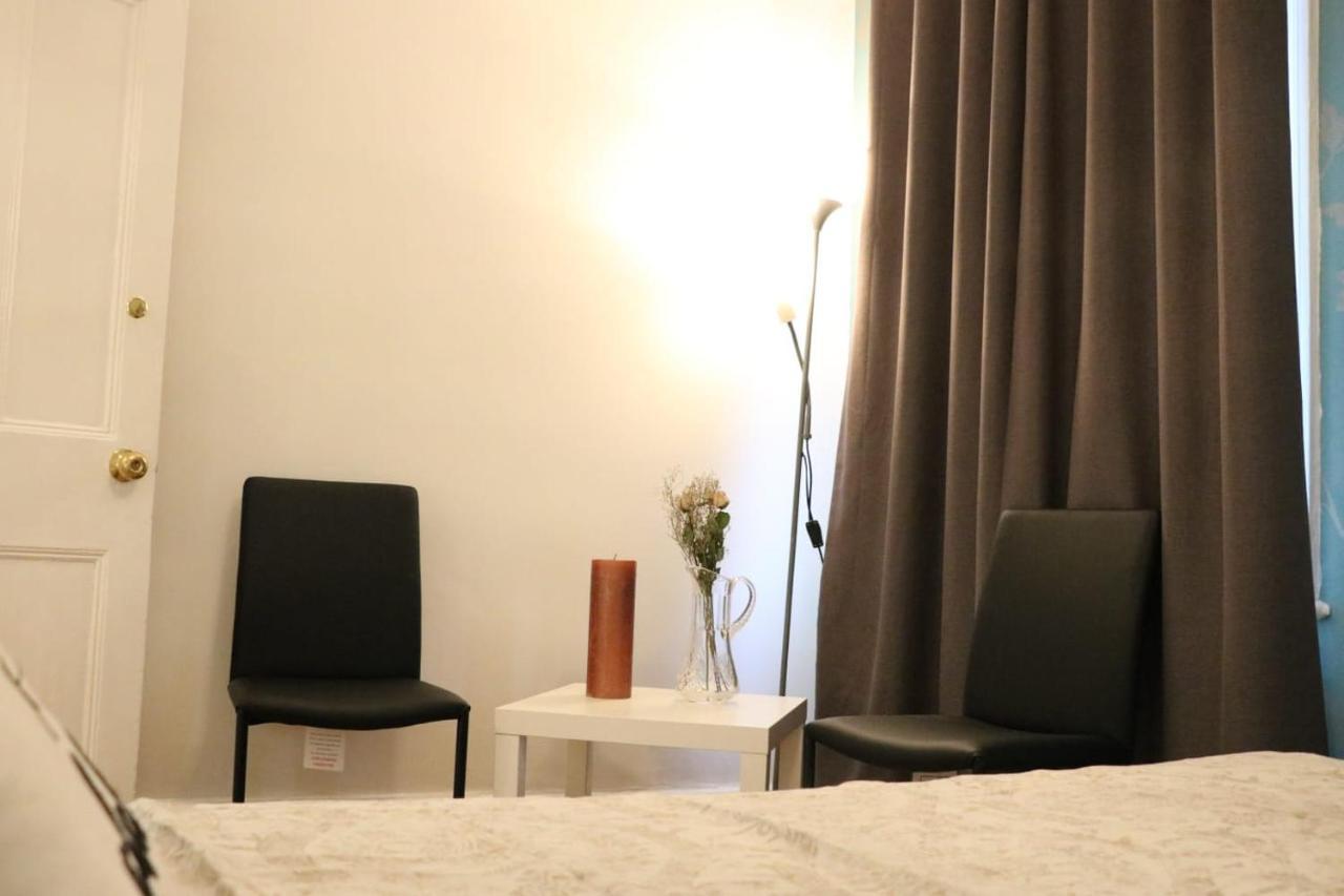 Apartamento Victoria Style Flat Near Victoria Station Londres Exterior foto